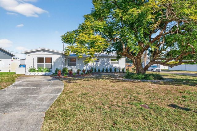 5701 14TH AVENUE N, St Petersburg, FL 33710