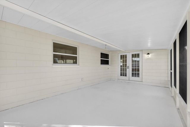 5701 14TH AVENUE N, St Petersburg, FL 33710