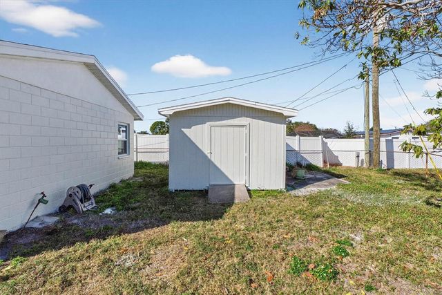 5701 14TH AVENUE N, St Petersburg, FL 33710