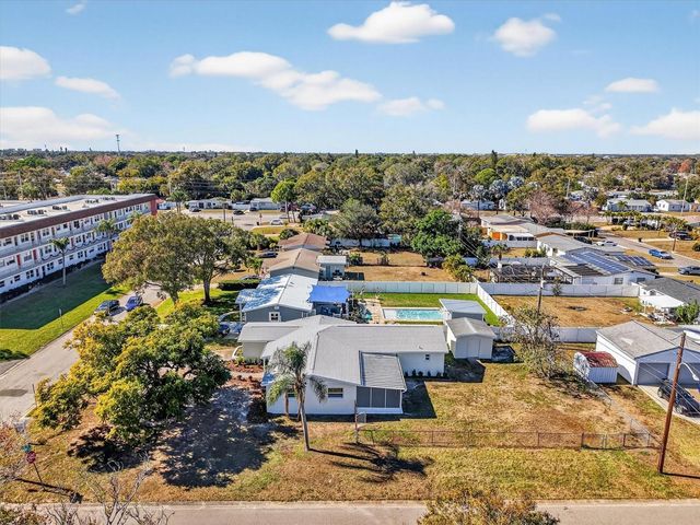 5701 14TH AVENUE N, St Petersburg, FL 33710