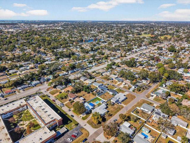 5701 14TH AVENUE N, St Petersburg, FL 33710