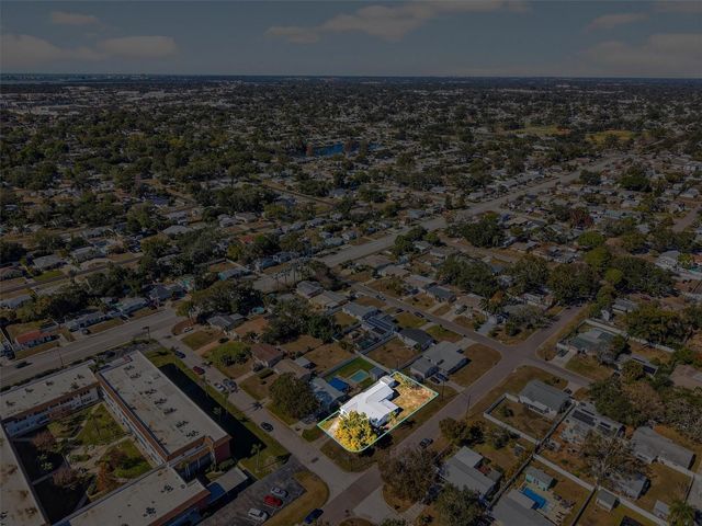 5701 14TH AVENUE N, St Petersburg, FL 33710