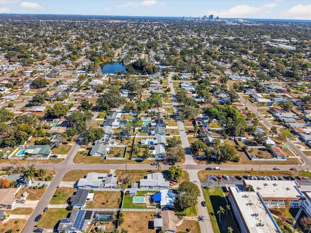 5701 14TH AVENUE N, St Petersburg, FL 33710