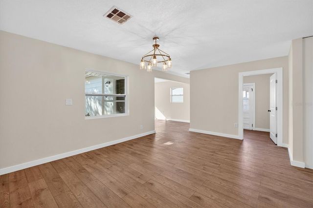 5701 14TH AVENUE N, St Petersburg, FL 33710