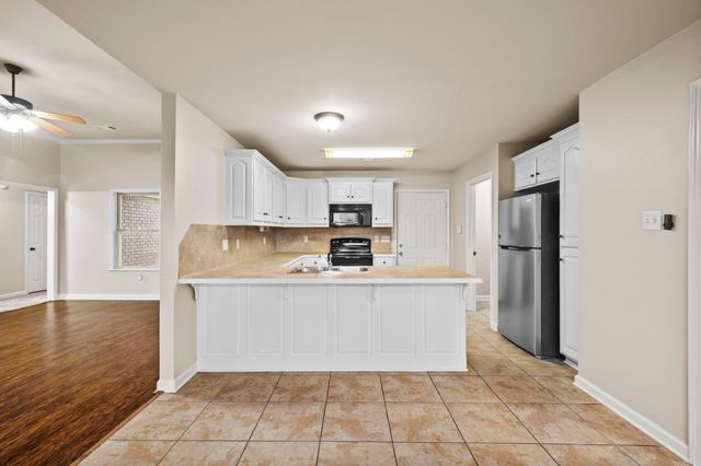 21 Chantileer, Ward, AR 72176