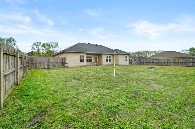 21 Chantileer, Ward, AR 72176