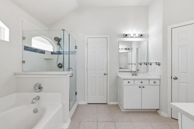 10135 E East Palm Lake Dr Drive, Houston, TX 77034