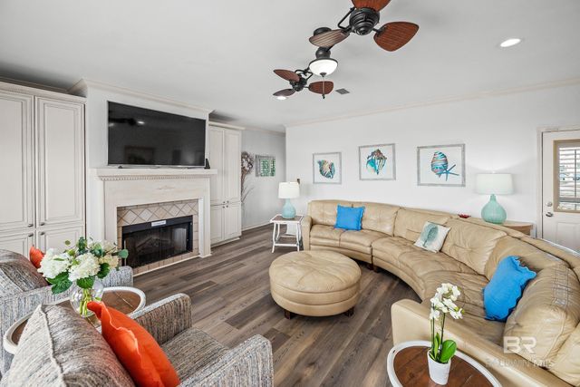 2283 W Beach Boulevard, Gulf Shores, AL 36542