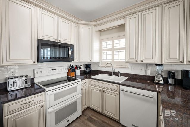 2283 W Beach Boulevard, Gulf Shores, AL 36542