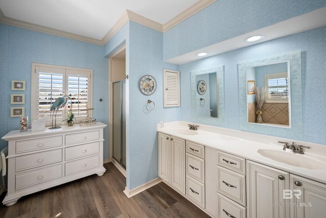 2283 W Beach Boulevard, Gulf Shores, AL 36542