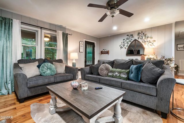 3480 Sugar Camp Circle, Sevierville, TN 37862