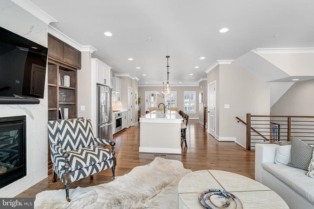 Image 21 of property listing at 52 BLEEKER PL, Gaithersburg, MD 20878