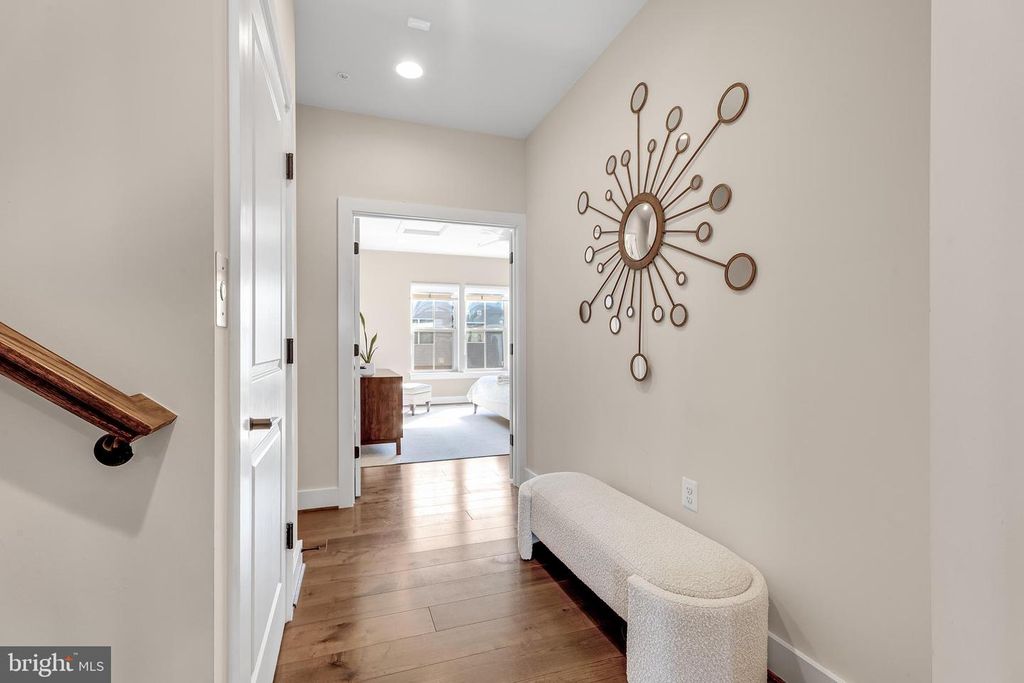 Image 28 of property listing at 52 BLEEKER PL, Gaithersburg, MD 20878