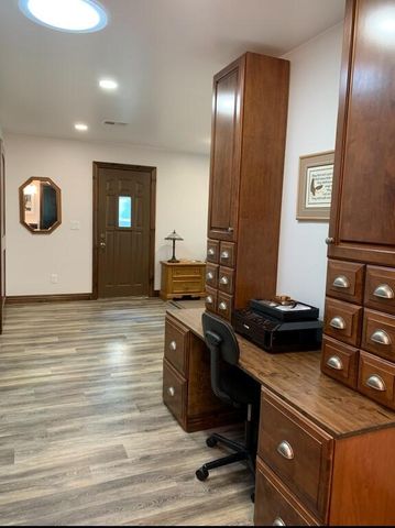 24461 Scenic Valley Drive, Cassville, MO 65625