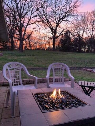 24461 Scenic Valley Drive, Cassville, MO 65625