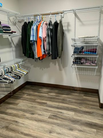 24461 Scenic Valley Drive, Cassville, MO 65625