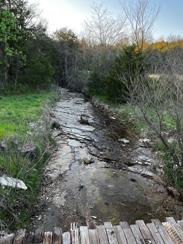 24461 Scenic Valley Drive, Cassville, MO 65625