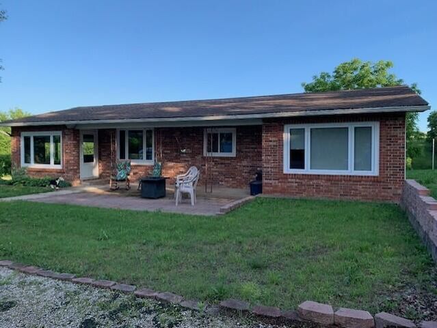 24461 Scenic Valley Drive, Cassville, MO 65625