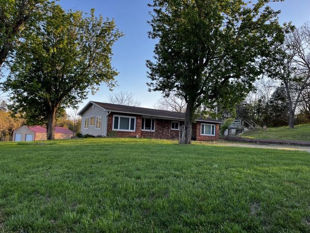 24461 Scenic Valley Drive, Cassville, MO 65625