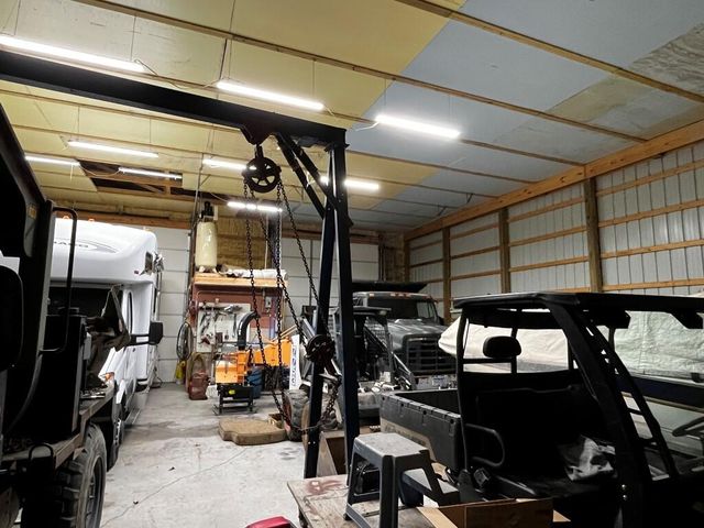 24461 Scenic Valley Drive, Cassville, MO 65625