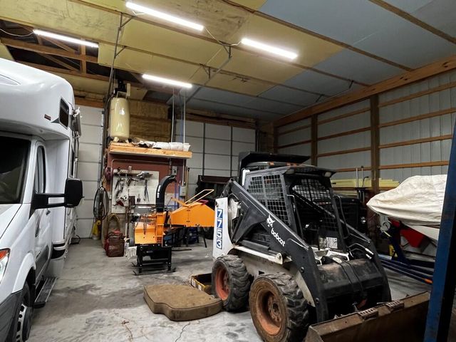 24461 Scenic Valley Drive, Cassville, MO 65625