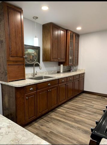 24461 Scenic Valley Drive, Cassville, MO 65625