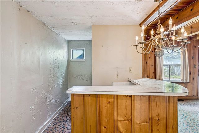 1329 E CRESTWOOD DR, Memphis, TN 38119