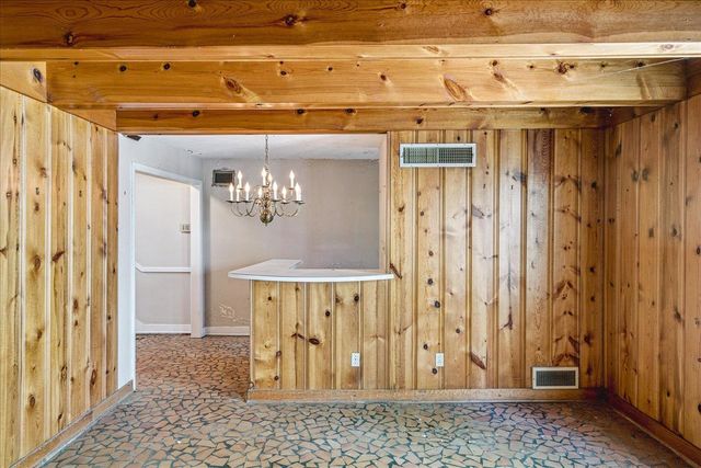 1329 E CRESTWOOD DR, Memphis, TN 38119