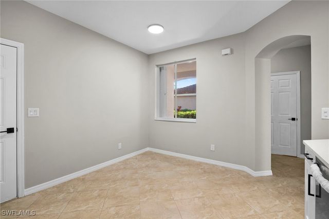 9648 Roundstone CIR, Fort Myers, FL 33967