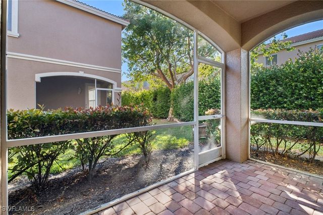 9648 Roundstone CIR, Fort Myers, FL 33967