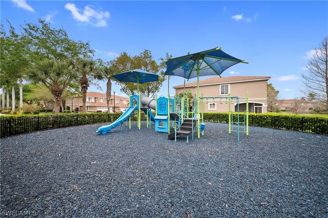 9648 Roundstone CIR, Fort Myers, FL 33967