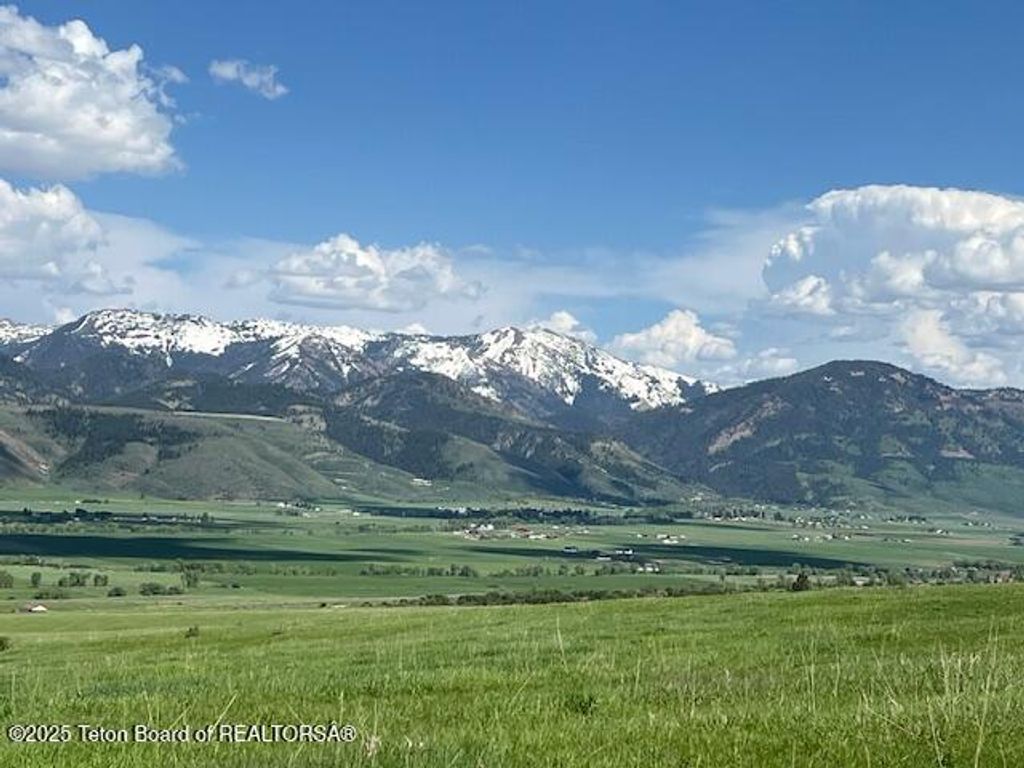 TRACT 1, 2 SKYLINE DRIVE, Fairview, WY 83119