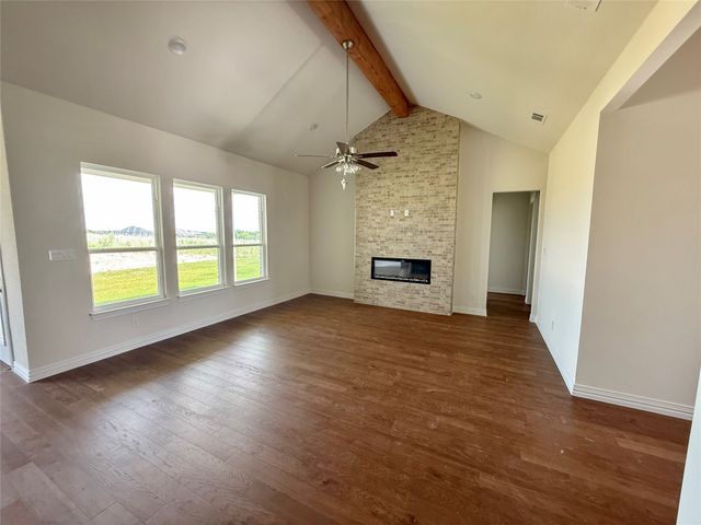 128 Fan Mill Trail, Weatherford, TX 76085