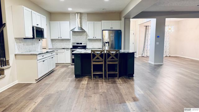 3903 S 192nd Avenue, Omaha, NE 68130