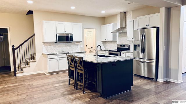 3903 S 192nd Avenue, Omaha, NE 68130