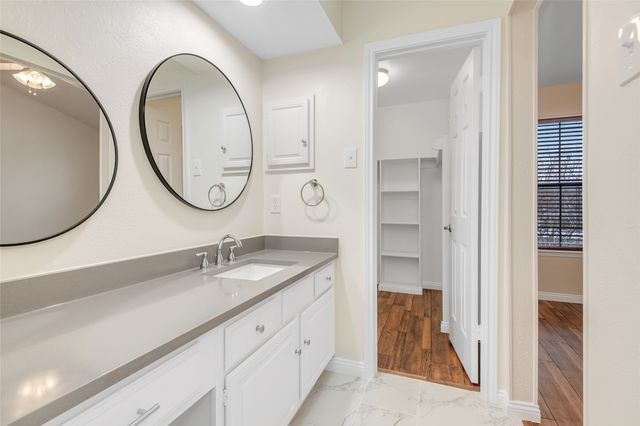 3635 Garden Brook Drive 137, Farmers Branch, TX 75234