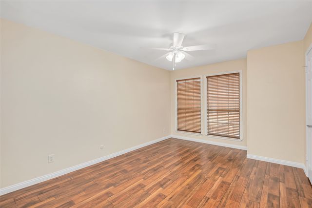 3635 Garden Brook Drive 137, Farmers Branch, TX 75234