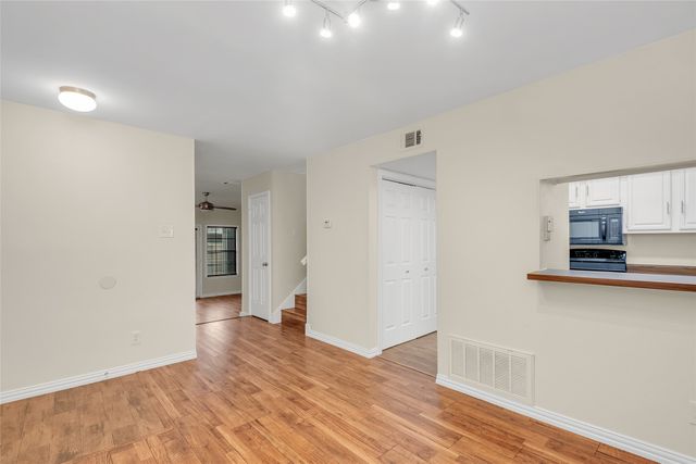 3635 Garden Brook Drive 137, Farmers Branch, TX 75234