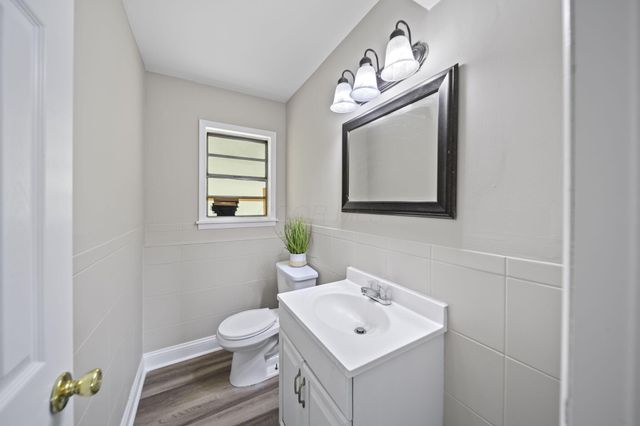 1422 Benson Drive, Columbus, OH 43227