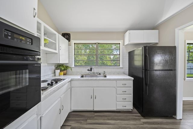 1422 Benson Drive, Columbus, OH 43227