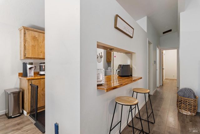 2305 Alta Vista Way, Lucerne, CA 95458