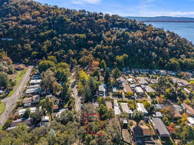 2305 Alta Vista Way, Lucerne, CA 95458