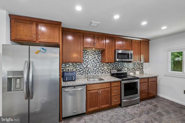 7983 NOLCREST RD, Glen Burnie, MD 21061
