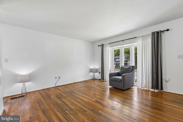 7983 NOLCREST RD, Glen Burnie, MD 21061