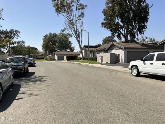 608 Holly Avenue, Oxnard, CA 93036