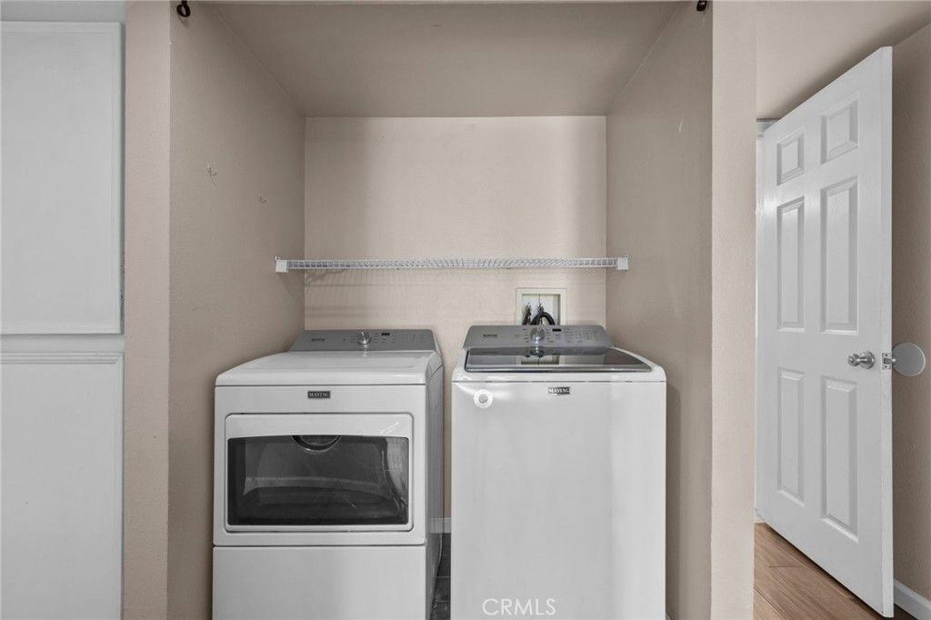 Image 20 of property listing at 2536 White Oak Place 5, Escondido, CA 92027