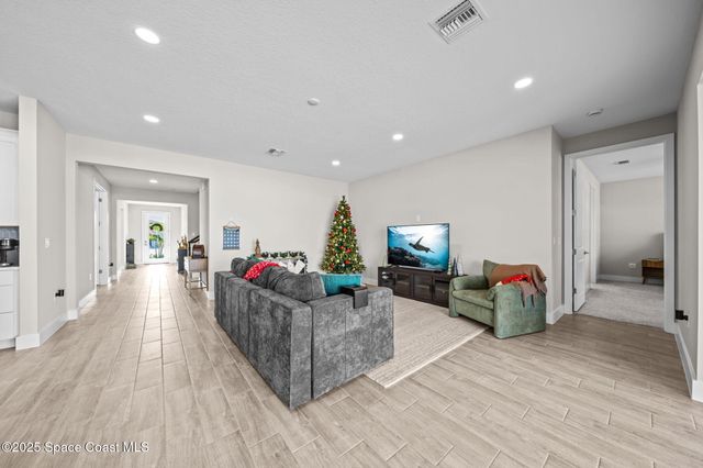 2846 Silverlefe Lane, Melbourne, FL 32940