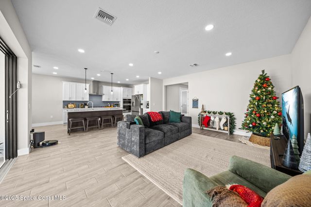 2846 Silverlefe Lane, Melbourne, FL 32940