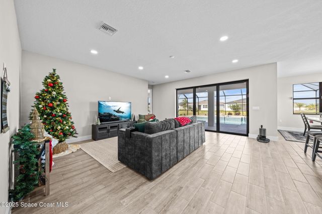 2846 Silverlefe Lane, Melbourne, FL 32940