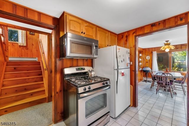 2207 Lakeside Dr W, Vernon Twp., NJ 07422